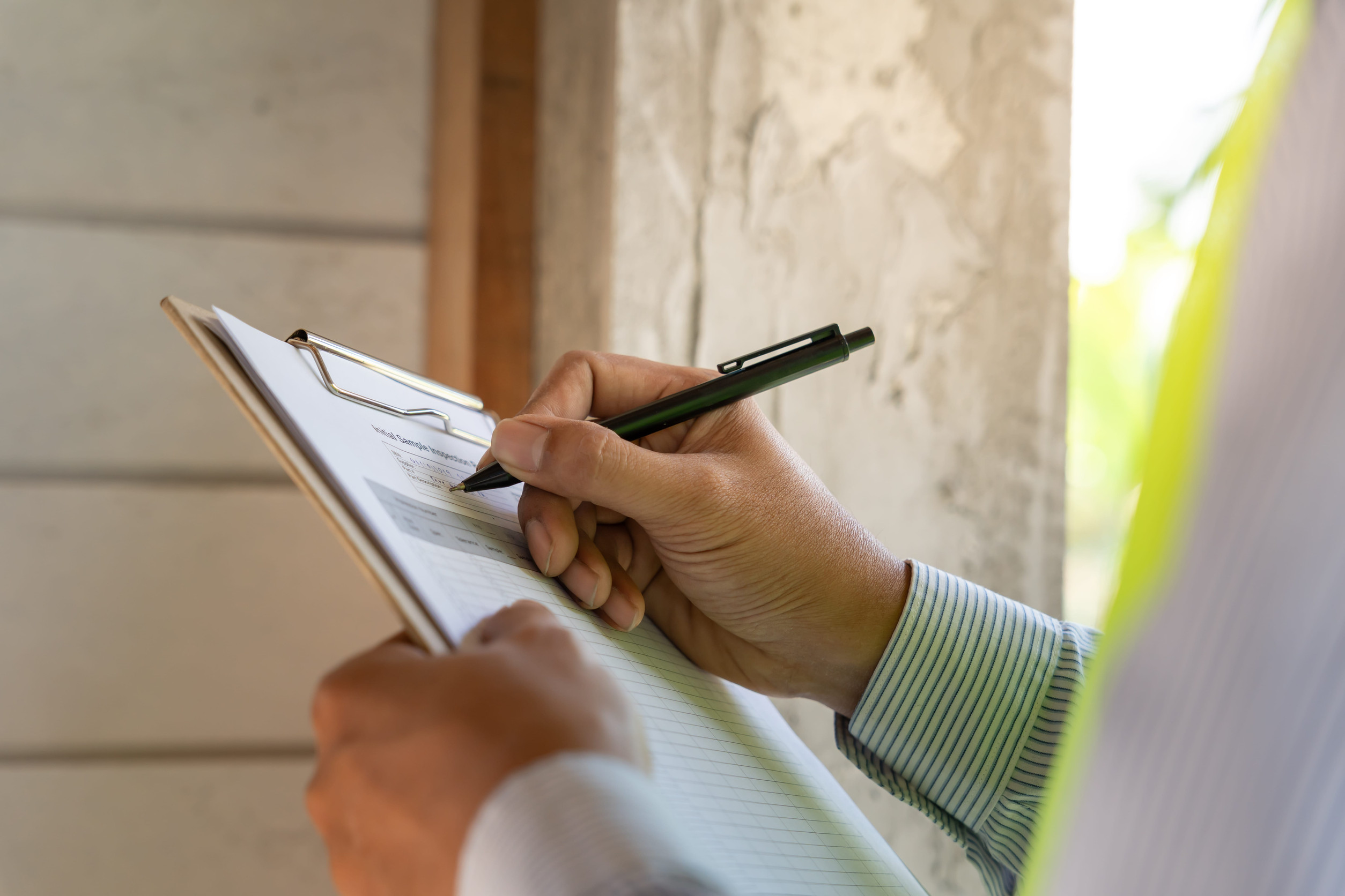 7 Essential Exterior Projects Before a Minnesota Winter